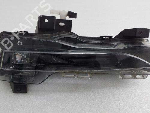 Used Left front fog light TESLA MODEL Y (5YJY) Long Range All-wheel Drive (514 hp) 31667853