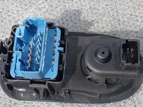 Left front window switch RENAULT MASTER III Van (FV) 2.3 dCi 145 4x4 | BP31667860I27