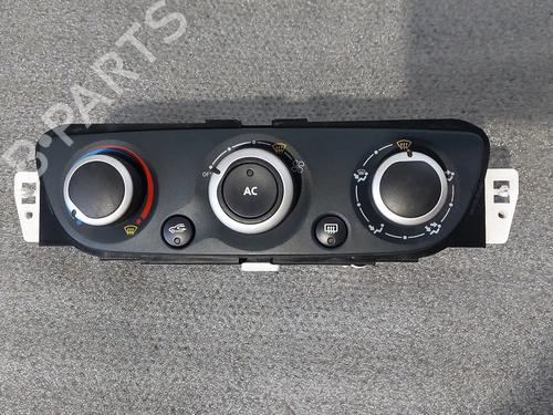 Used Climate control RENAULT MEGANE III Coupe (DZ0/1_) 1.5 dCi (DZ0A) (86 hp) 31667864