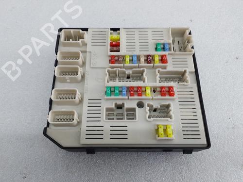 Used Fuse box RENAULT MEGANE III Hatchback (BZ0/1_, B3_) 1.5 dCi (BZ1G, BZ1W, BZ0R) (95 hp) 31707620