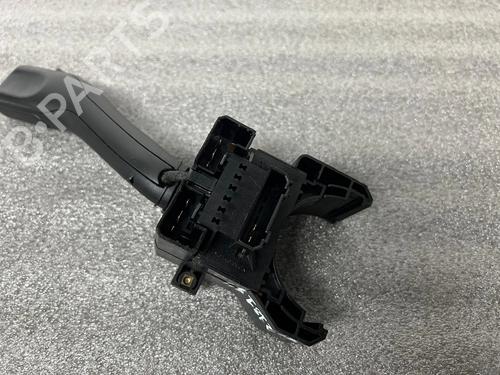 Steering column stalk SEAT LEON (1M1) 1.4 16V | BP31851654I23