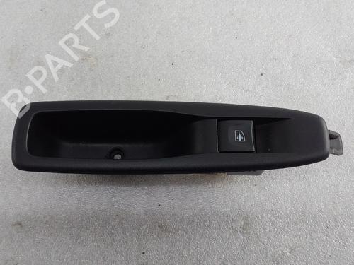 hjre-bagtil-elrude-kontakt-renault-zoe-bfm_-2012-31886924 main image