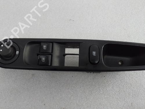 venstre-fortil-elrude-kontakt-renault-zoe-bfm_-2012-31886936 main image