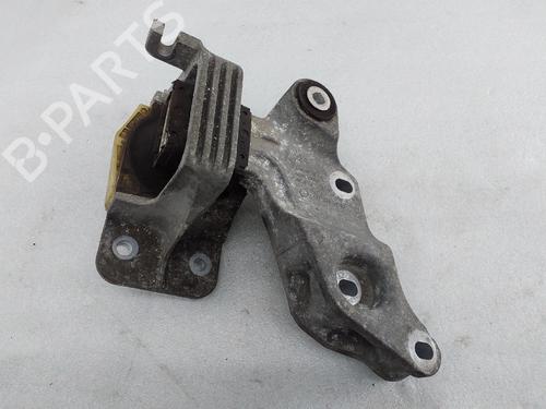 Used Engine mount MERCEDES-BENZ VITO Van (W447) 111 CDI (447.601, 447.603, 447.605) (114 hp) 31886941