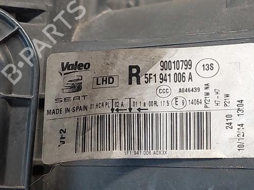 Right headlight SEAT LEON (5F1) 1.6 TDI | BP31950297C29