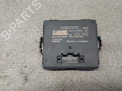 Module électronique SEAT LEON (5F1) 1.6 TDI (105 hp) 31972599