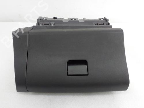 Used Glove box NISSAN LEAF (ZE1) Electric (150 hp) 31991330