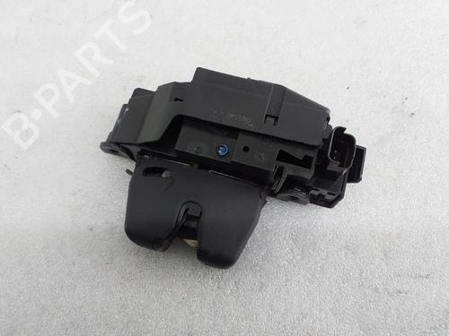 Used Tailgate lock PEUGEOT 308 II (LB_, LP_, LW_, LH_, L3_) 1.5 BlueHDi 130 (131 hp) 32000165