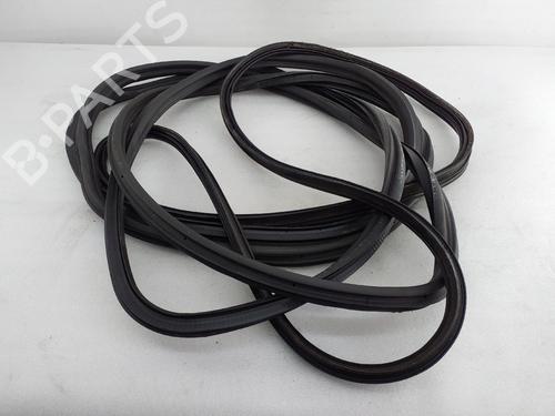 Used Rubber door seal OPEL CORSA D Hatchback Van (S07) 1.3 CDTI (L08) (75 hp) 32070622