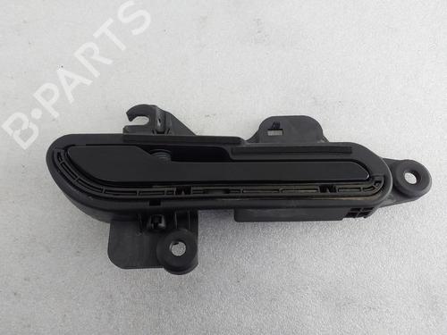 Used Rear right exterior door handle TESLA MODEL Y (5YJY) Long Range All-wheel Drive (514 hp) 32070631