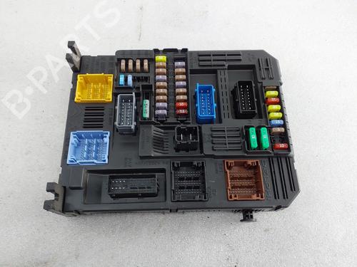 Used Fuse box PEUGEOT 308 II (LB_, LP_, LW_, LH_, L3_) 1.5 BlueHDi 130 (131 hp) 32070678