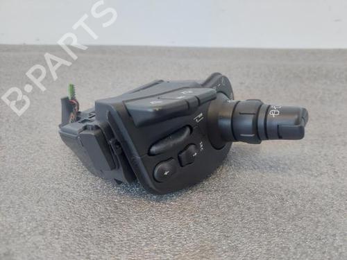 Used Steering column stalk RENAULT SCÉNIC II (JM0/1_) [2003-2010]  32070738