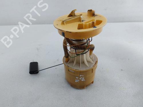 Used Fuel pump VOLVO V50 (545) 1.6 D (109 hp) 32097070