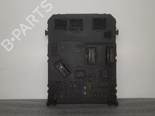 Used Fuse box Fuse box PEUGEOT PARTNER Box Body/MPV (5_, G_) 1.9 D (69 hp) 32110839 32110839