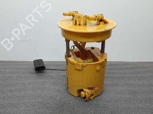 Used Fuel pump FORD FIESTA VI Van 1.4 TDCi (70 hp) 32110842
