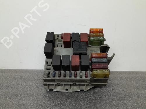 Caixa de fusíveis FIAT PUNTO (188_) 1.9 JTD 80 (188.237, .257, .337, .357) (80 hp) 32145867