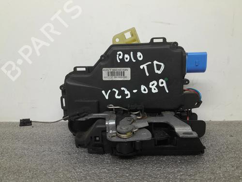 Used Rear right lock VW POLO IV (9N_, 9A_) 1.2 12V (64 hp) 32166110