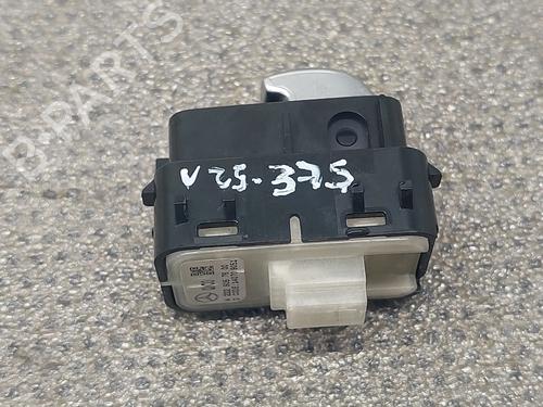 Switch MERCEDES-BENZ C-CLASS (W205) C 220 BlueTEC / d (205.002, 205.004) | BP32218329I30