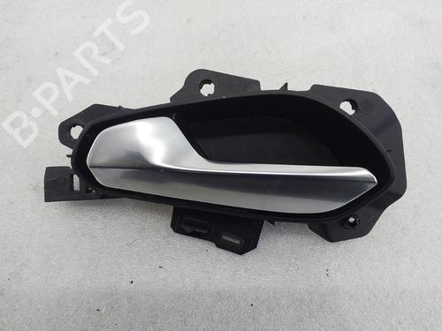 Venstre fortil invendig håndtag FIAT TIPO Saloon (356_, 357_) 1.3 D (356SXB1A, 356SXH1A, 356SXD1A) (95 hp) 32385974