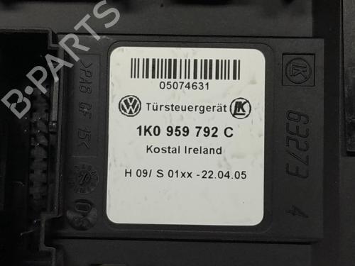Right front window motor VW GOLF V (1K1) 1.4 FSI | BP32447735E20