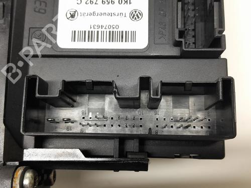 Right front window motor VW GOLF V (1K1) 1.4 FSI | BP32447735E20