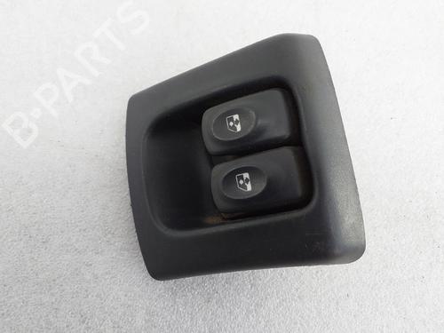 Used Left front window switch RENAULT MEGANE I (BA0/1_) 1.4 e (BA0E, BA0V) (75 hp) 32480523
