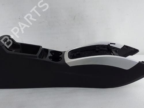 Armlæn AUDI Q5 (8RB) 3.0 TDI quattro (240 hp) 32500264