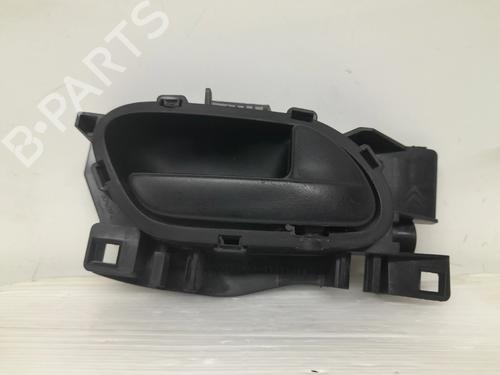Used Front right interior door handle Front right interior door handle PEUGEOT PARTNER Box Body/MPV 1.6 HDi (75 hp) 32672943 32672943