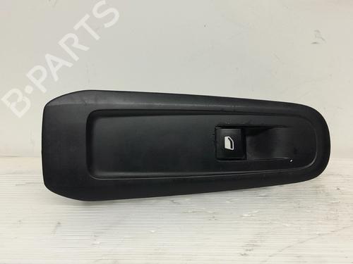 Used Right front window switch Right front window switch PEUGEOT 308 SW II (LC_, LJ_, LR_, LX_, L4_) 1.6 BlueHDi 100 (99 hp) 32688147 32688147