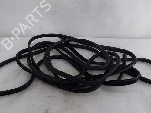 Used Rubber door seal FORD GRAND C-MAX (DXA/CB7, DXA/CEU) 1.0 EcoBoost (125 hp) 32701829
