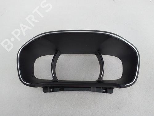 other-renault-megane-iv-hatchback-b9amn_-2015-32731372 main image