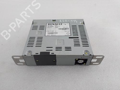 radio-renault-megane-iv-hatchback-b9amn_-2015-32759340 main image