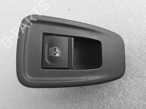 Højre fortil elrude kontakt RENAULT CLIO V (B7_) 1.0 LPG (B7MT) (101 hp) 32766163