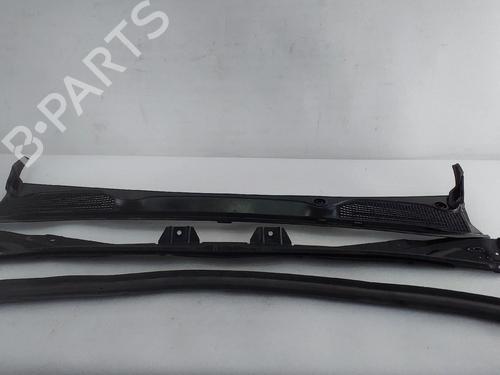 Griglia sotto parabrezza RENAULT CLIO V (B7_) 1.0 LPG (B7MT) (101 hp) 32772783