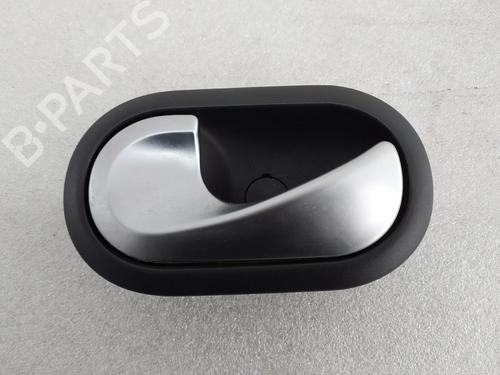 Puxador interior trás esquerdo RENAULT CLIO III (BR0/1, CR0/1) 1.2 16V Hi-Flex (BR1U, CR1U) (75 hp) 32776343