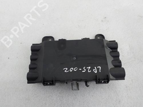 Used Fuse box Fuse box VW CRAFTER 30-50 Van (2E_) [2006-2016] 32984020 32984020