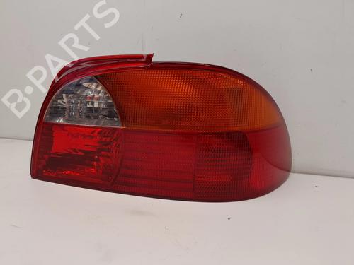 Used Right taillight TOYOTA AVENSIS (_T22_) 1.6 i (AT220_, AT220R) (110 hp) 33028379