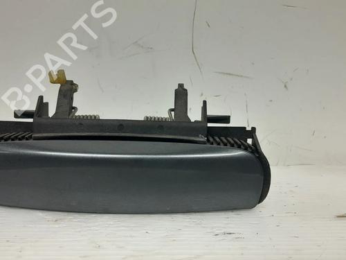 front-right-exterior-door-handle-audi-a4-b6-8e2-2000-2001-2002-2003-2004-2005-33041006 main image
