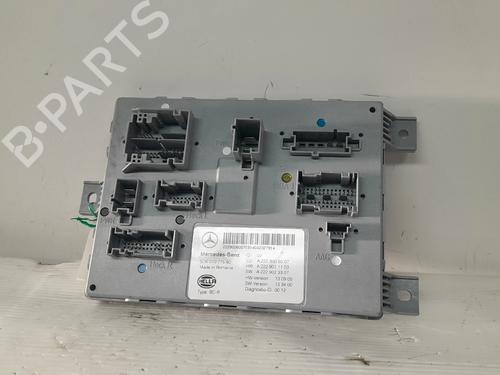 Used Fuse box MERCEDES-BENZ C-CLASS (W205) C 220 BlueTEC / d (205.002, 205.004) (170 hp) 33050819