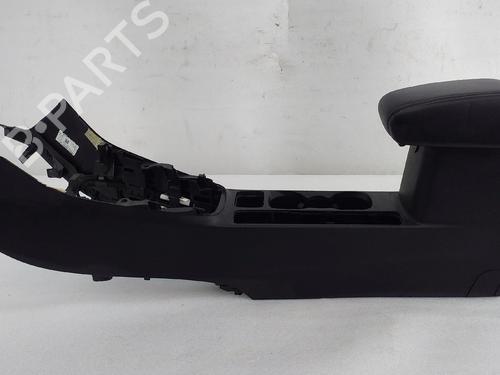Used Armrest / Center console Armrest / Center console FORD PUMA (J2K, CF7) 1.0 EcoBoost mHEV (125 hp) 27347934 27347934