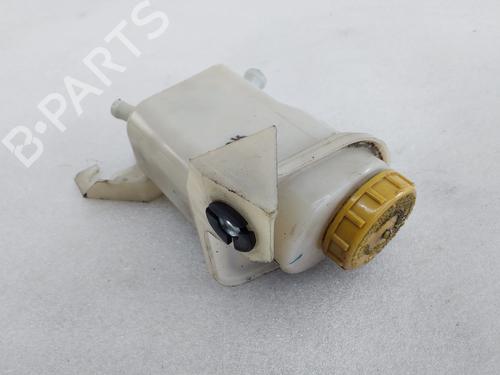 Réservoir de direction assistée FIAT DOBLO Cargo (263_) 1.3 D Multijet (263WXU1A, 263ZXU1A, 263WYB1A, 263ZYB1A) (95 hp) 33205236