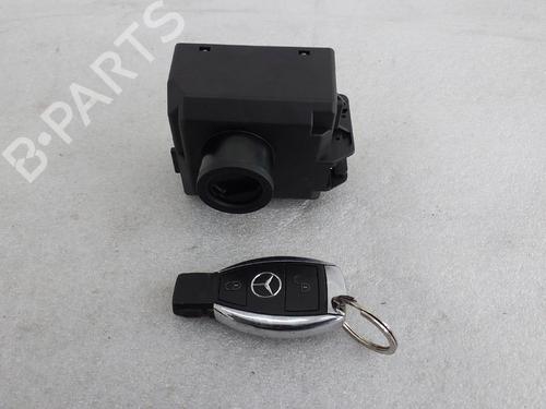 Used Ignition barrel Ignition barrel MERCEDES-BENZ A-CLASS (W176) A 160 CDI / d (176.011) (90 hp) 33244888 33244888