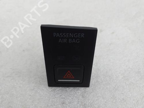 Used Warning switch Warning switch VW GOLF VII (5G1, BQ1, BE1, BE2) 2.0 TDI (150 hp) 33269115 33269115