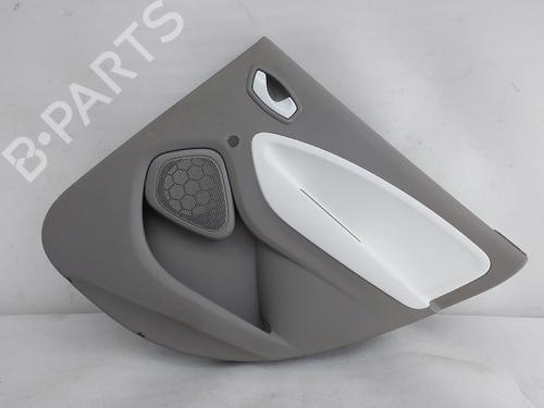 Bageste højre beklædning Bageste højre beklædning RENAULT ZOE (BFM_) ZOE (92 hp) 33269135 33269135