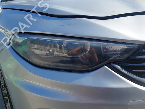 Used Right headlight Right headlight FIAT TIPO Hatchback (356_, 357_) 1.3 D (356HXH1A) (95 hp) 33326589 33326589