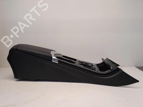 Used Armrest / Center console Armrest / Center console MERCEDES-BENZ C-CLASS (W205) C 220 BlueTEC / d (205.002, 205.004) (170 hp) 33329544 33329544