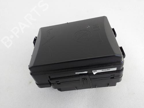 Used Fuse box Fuse box CHEVROLET AVEO Hatchback (T300) 1.2 (69 hp) 33337302 33337302