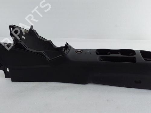 Used Armrest / Center console Armrest / Center console CHEVROLET AVEO Hatchback (T300) 1.2 (69 hp) 33338141 33338141