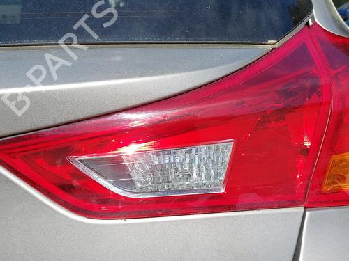 Used Right tailgate light Right tailgate light TOYOTA AURIS Estate (_E18_) 1.8 Hybrid (ZWE186_, ZWE186R, ZWE186H) (136 hp) 33463792 33463792