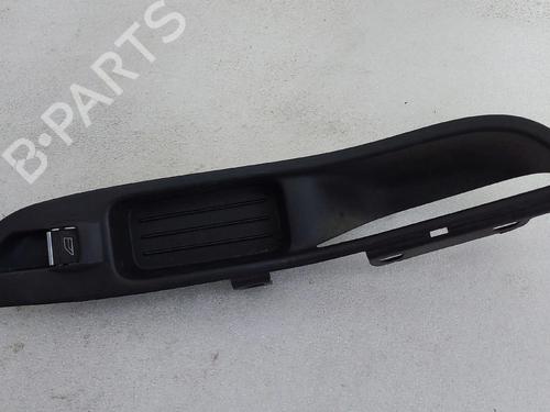 Used Right front window switch Right front window switch FORD FOCUS III 1.5 TDCi (120 hp) 33463800 33463800